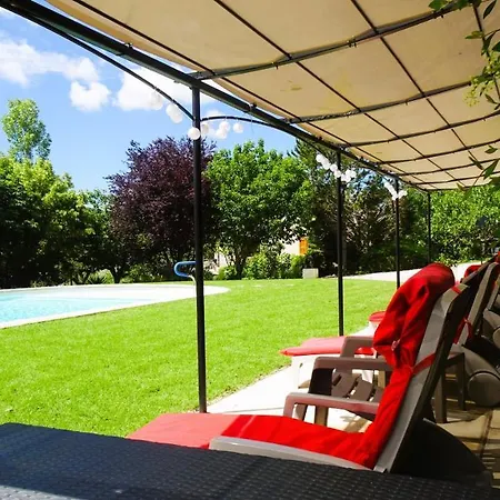 La Bastide Des Roses Couette-café 3*