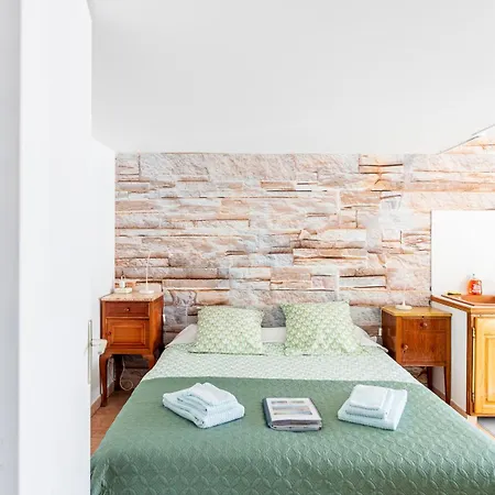 La Bastide Des Roses Couette-café 3*