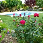 Frühstückspension La Bastide Des Roses