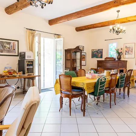 La Bastide Des Roses Frühstückspension Saint-Julien-d'Asse