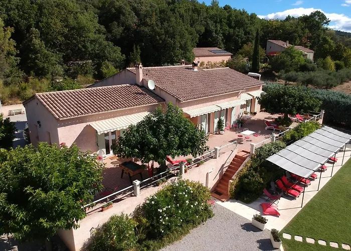 La Bastide Des Roses Bed & Breakfast