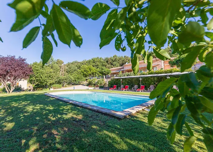 La Bastide Des Roses Bed & Breakfast 3*