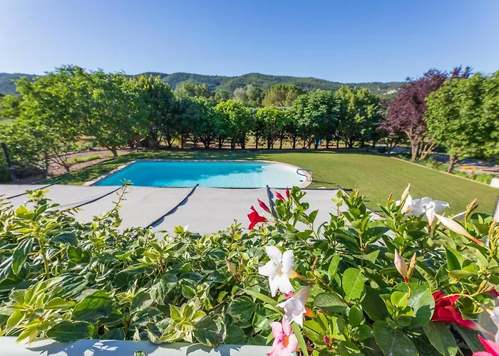 Bed & Breakfast La Bastide Des Roses 3*