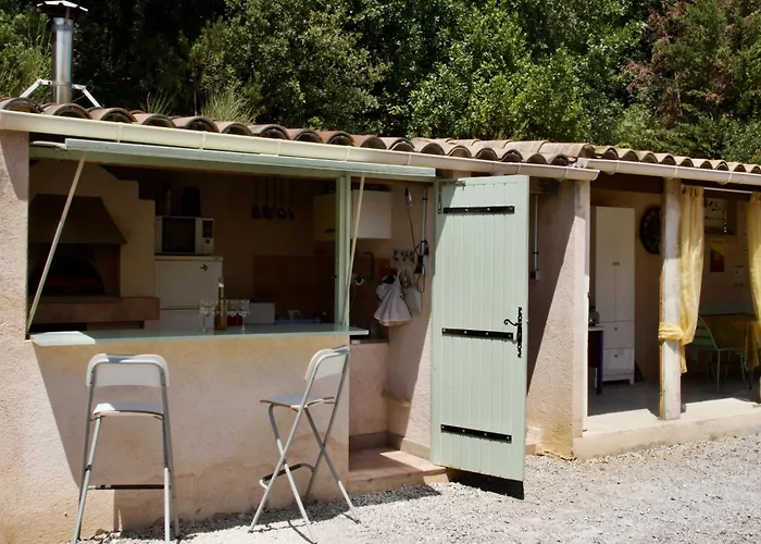 La Bastide Des Roses 3* Saint-Julien-d'Asse