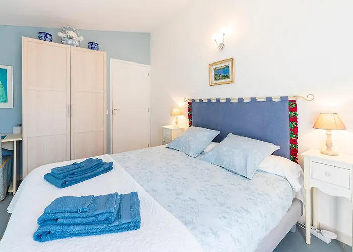 La Bastide Des Roses Bed & Breakfast Saint-Julien-d'Asse